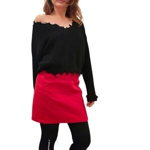 Black Ribbed Cropped Frayed V-Neck Back And Front Sweater Sz.M